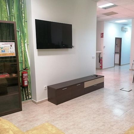 Albergue El Templarin Понферрада Экстерьер фото